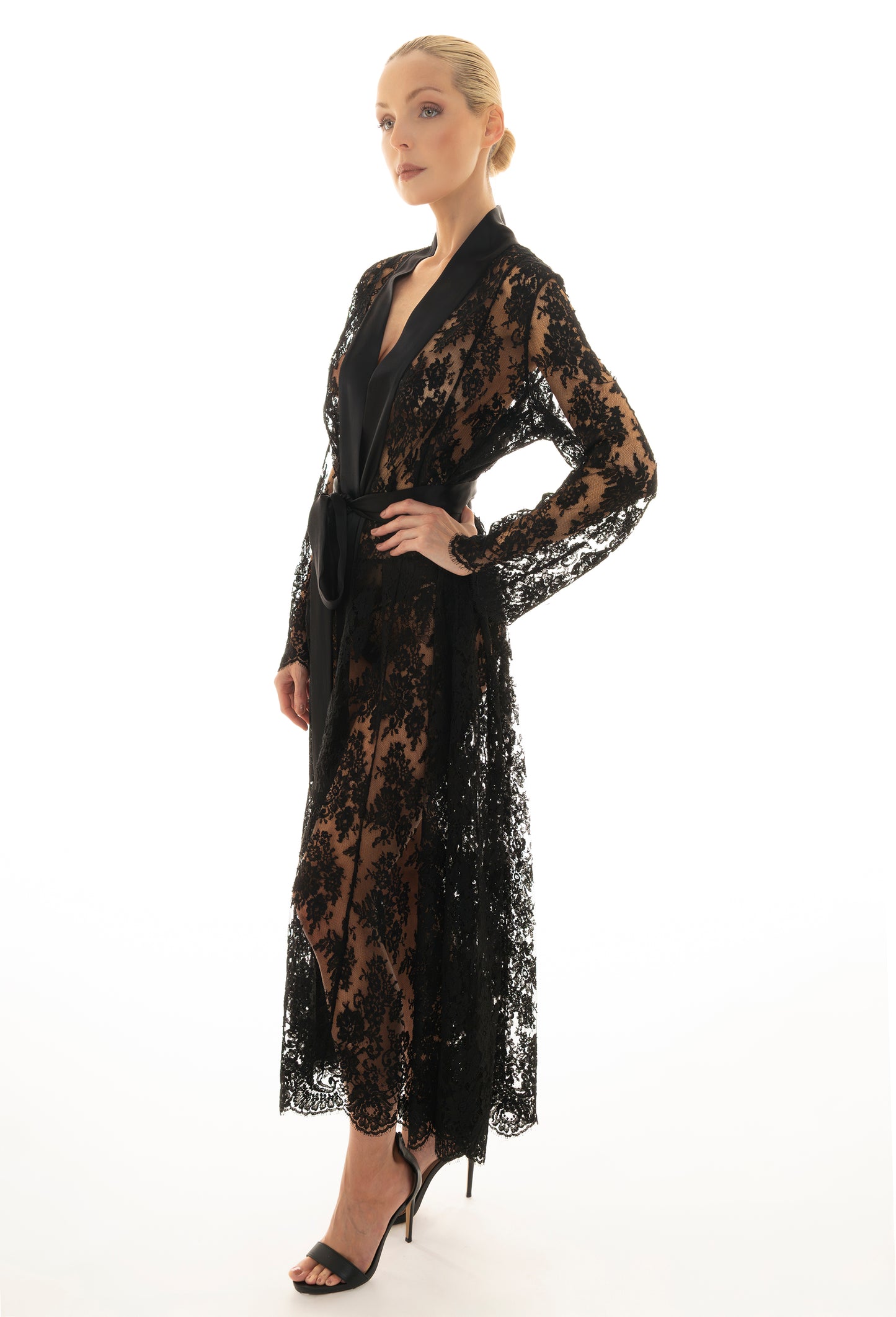 The Artemisia Robe